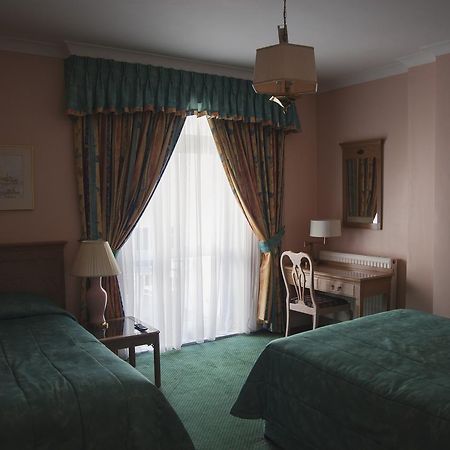 Her Majesty Hotel London Exterior photo