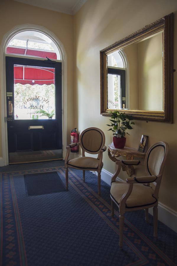 Her Majesty Hotel London Exterior photo